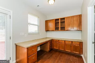 5521 Village Trace, Union City, GA 30291 - Photo 7