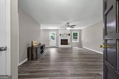114 Paddle Wheel Drive, Lagrange, GA 30240 - Photo 5