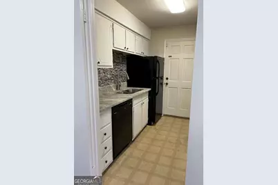 184 Rue Fontaine, Lithonia, GA 30038 - Photo 5
