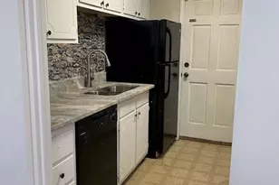 184 Rue Fontaine, Lithonia, GA 30038 - Photo 5
