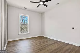 302 Lorch St, Savannah, GA 31401 - Photo 21