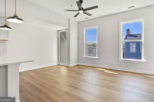 302 Lorch St, Savannah, GA 31401 - Photo 11