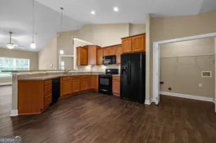 1502 Commonwealth Cir, Newnan, GA 30263 - Photo 9