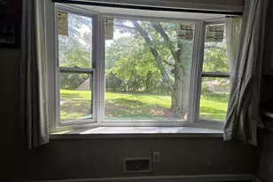 2498 Johnson Dr, Doraville, GA 30340 - Photo 9