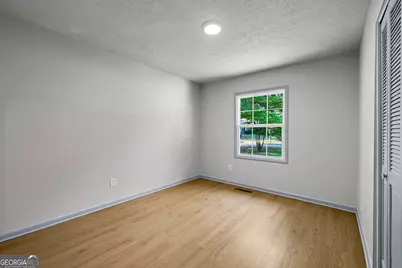 210 Hearthstone Drive, Lagrange, GA 30241 - Photo 13