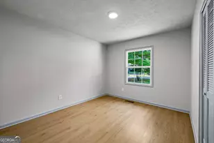 210 Hearthstone Dr, Lagrange, GA 30241 - Photo 13
