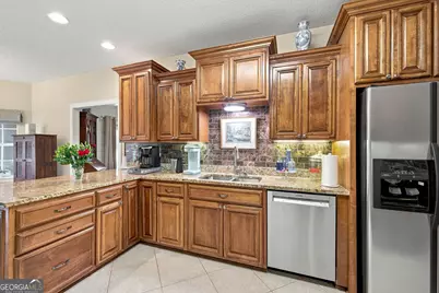 138 Drakes Landing, Brunswick, GA 31523 - Photo 13