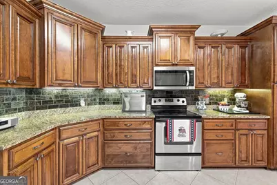 138 Drakes Landing, Brunswick, GA 31523 - Photo 11