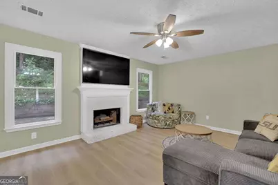 8011 Huntcliff Road, Woodstock, GA 30189 - Photo 15