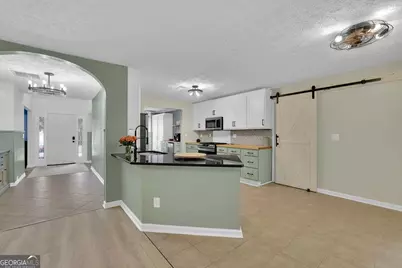 8011 Huntcliff Road, Woodstock, GA 30189 - Photo 11