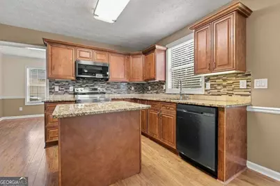 9878 Point View Drive, Jonesboro, GA 30238 - Photo 25