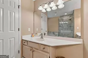 9878 Point View Dr, Jonesboro, GA 30238 - Photo 13
