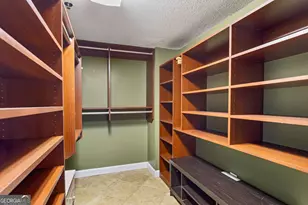 2870 Pharr Ct South NW, Atlanta, GA 30305 - Photo 15