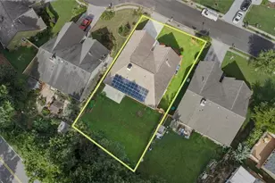 4680 Sterling Oaks Ct, Lilburn, GA 30047 - Photo 3