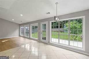 4680 Sterling Oaks Ct, Lilburn, GA 30047 - Photo 11