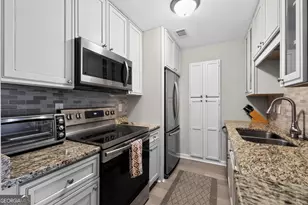 23314 Plantation Dr NE, Atlanta, GA 30324 - Photo 11