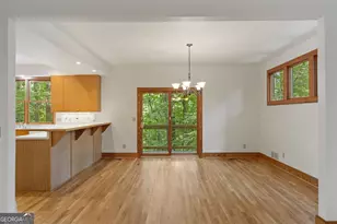 3886 Harts Mill Ln, Brookhaven, GA 30319 - Photo 11