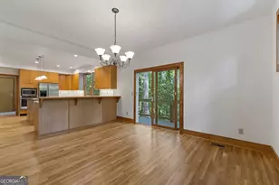 3886 Harts Mill Ln, Brookhaven, GA 30319 - Photo 13