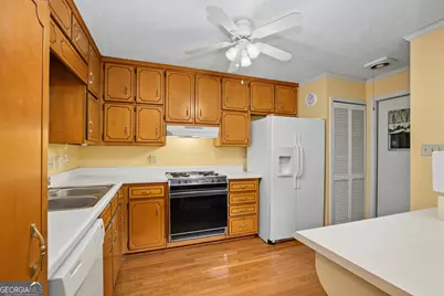 265 Lagrange Court, Fayetteville, GA 30214 - Photo 3