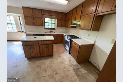 8198 Tupelo Trail, Jonesboro, GA 30236 - Photo 3