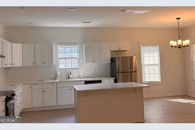 1454 Saint Francis Avenue, East Point, GA 30344 - Photo 5