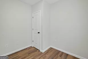 718 W 51st St, Savannah, GA 31405 - Photo 21