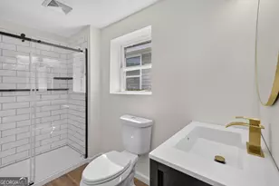 718 W 51st St, Savannah, GA 31405 - Photo 17