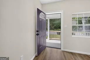 718 W 51st St, Savannah, GA 31405 - Photo 5