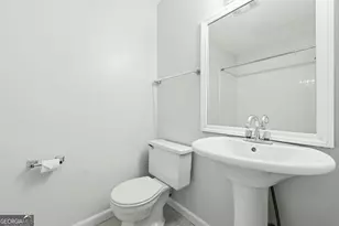 23212 Plantation Dr NE, Atlanta, GA 30324 - Photo 13