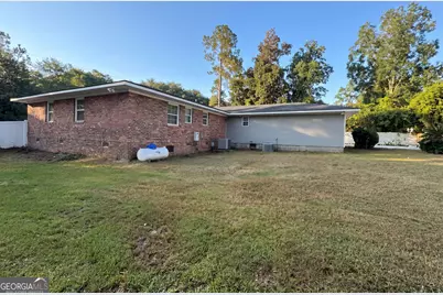 1625 Windsor Drive, Waycross, GA 31501 - Photo 23