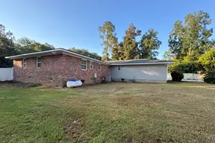 1625 Windsor Dr, Waycross, GA 31501 - Photo 23