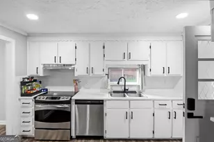 1280 Baker Dr, Macon, GA 31206 - Photo 9