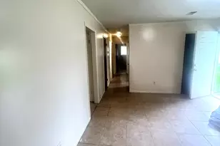 291 Terry Ct, Riverdale, GA 30274 - Photo 3