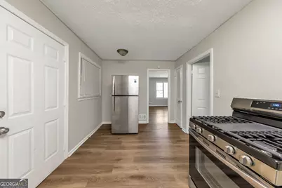 118 Victor Circle NW, Atlanta, GA 30314 - Photo 5