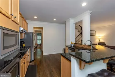 5561 Julian Place, Atlanta, GA 30342 - Photo 15