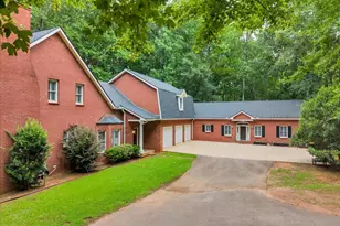 222 Newton Dr, Forsyth, GA 31029 - Photo 3