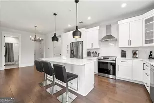 6890 Peachtree Dunwoody Rd, Sandy Springs, GA 30328 - Photo 5