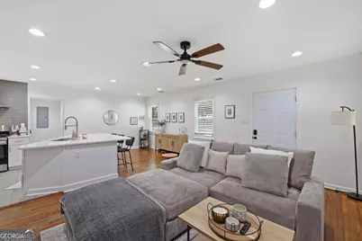 209 E 65th Street, Savannah, GA 31405 - Photo 7