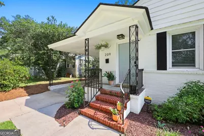 209 E 65th Street, Savannah, GA 31405 - Photo 3