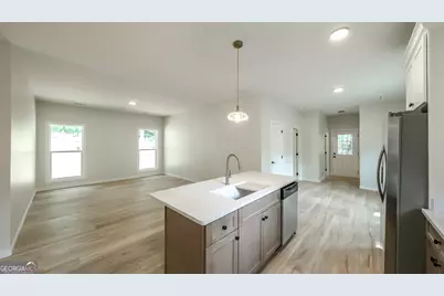 530 Tree Ridge, Carrollton, GA 30116 - Photo 3