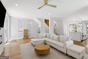 1008 Herndon St NW, Atlanta, GA 30318 - Photo 3