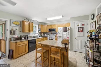975 Chattahoochee Way, Cornelia, GA 30531 - Photo 7