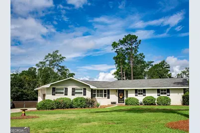 460 S College Street, Metter, GA 30439 - Photo 1