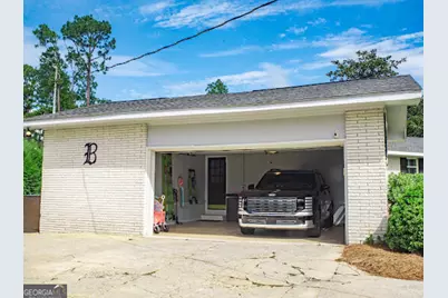 460 S College Street, Metter, GA 30439 - Photo 17