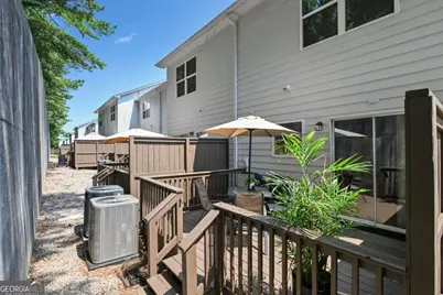 1524 Liberty Parkway NW, Atlanta, GA 30318 - Photo 23