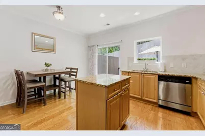 1524 Liberty Parkway NW, Atlanta, GA 30318 - Photo 7