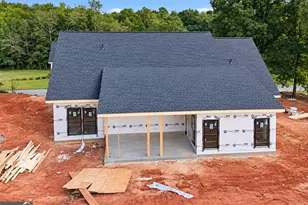 389 Stonington Dr, Mount Airy, GA 30563 - Photo 15
