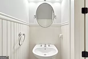 102 Riversgate Dr, Atlanta, GA 30342 - Photo 51