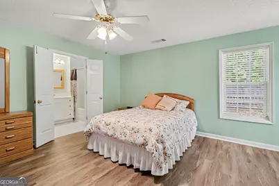 145 Courtyard Lane, Newnan, GA 30265 - Photo 17