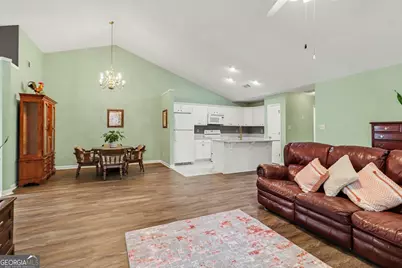 145 Courtyard Lane, Newnan, GA 30265 - Photo 7